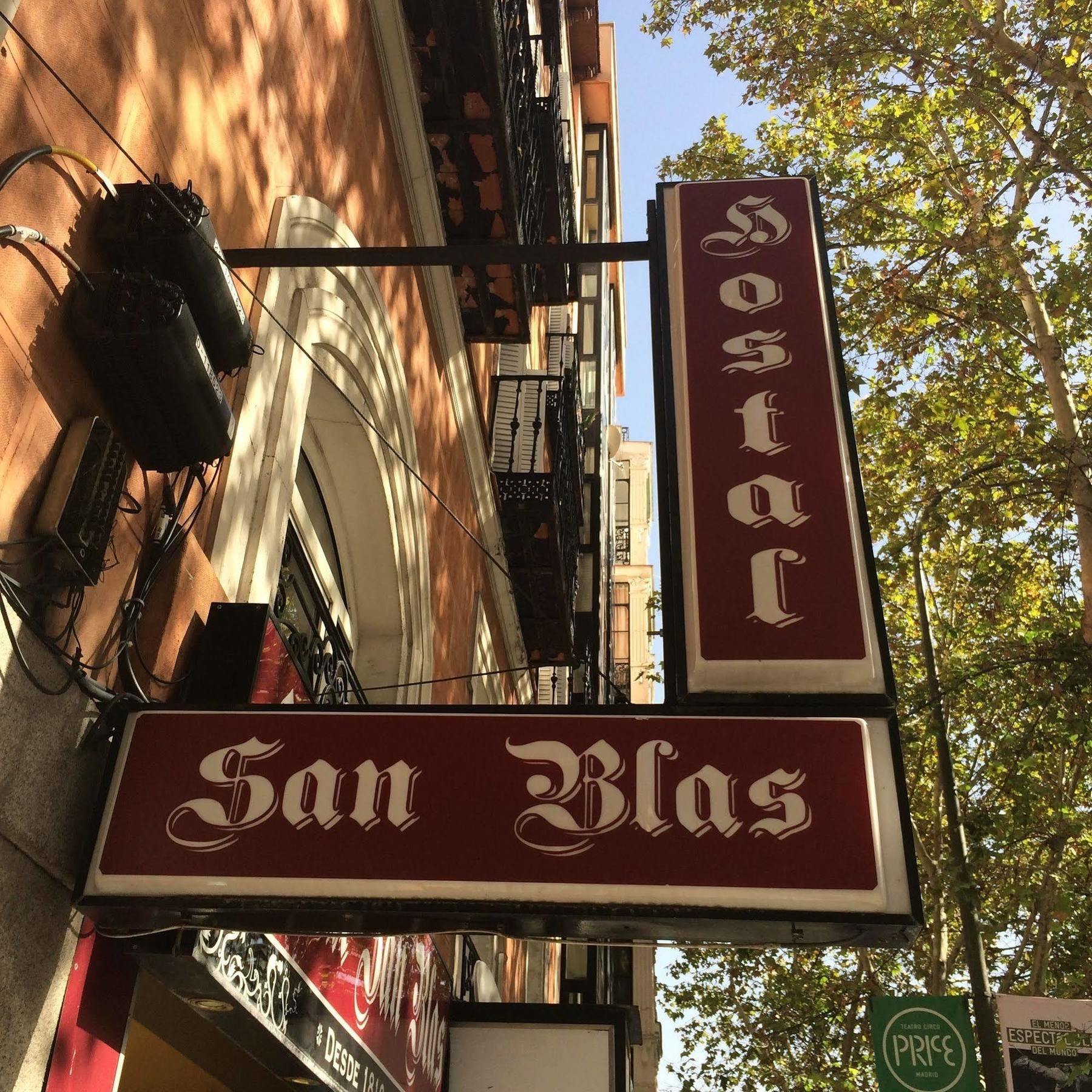 Hostal San Blas Madrid Exterior photo